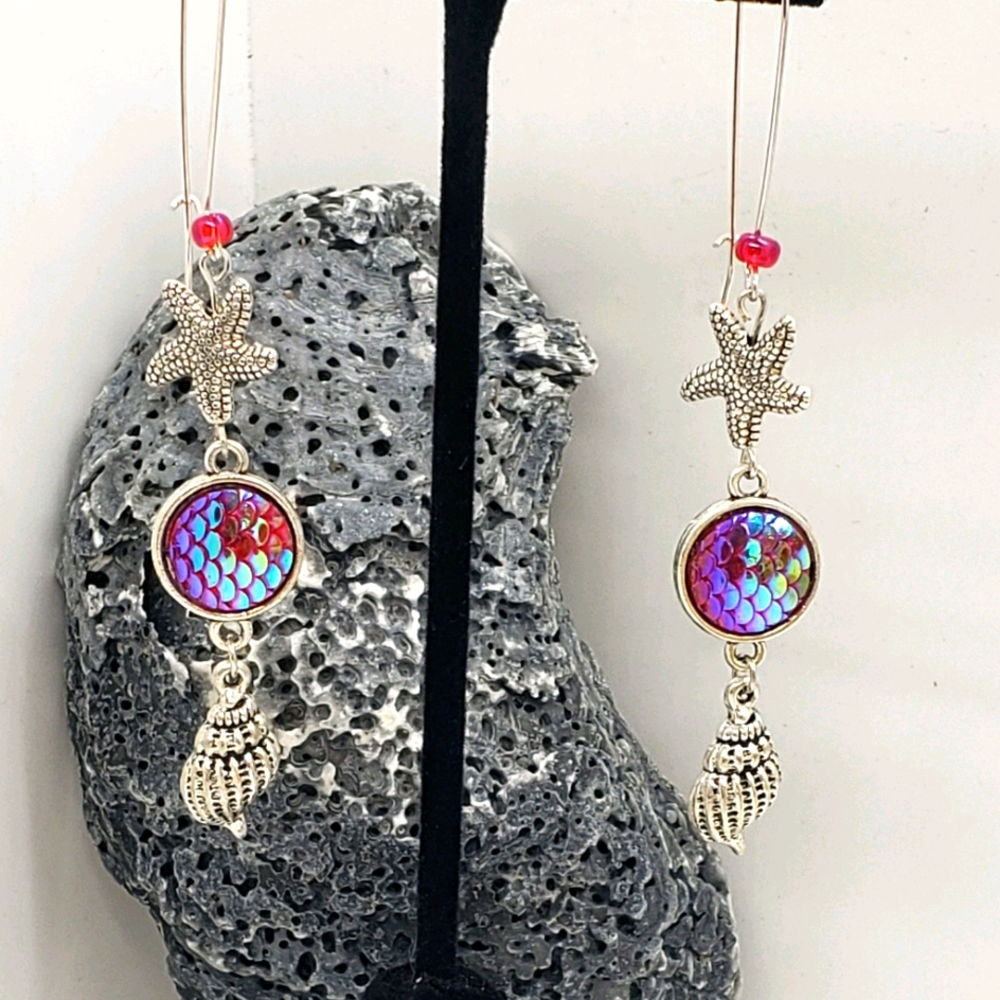 Mermaid Scale Starfish Earrings ~ Fuschia